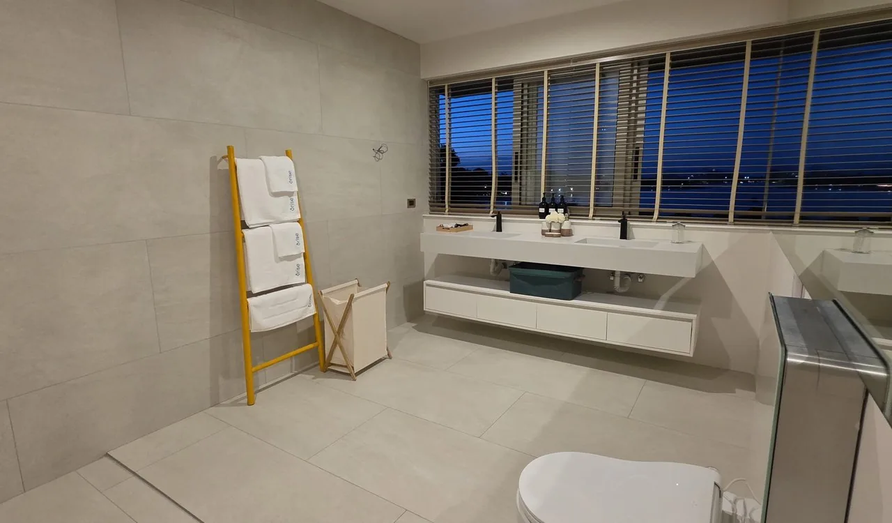 3D layout of a double-vanity bathroom drawn for a customer in Thailand